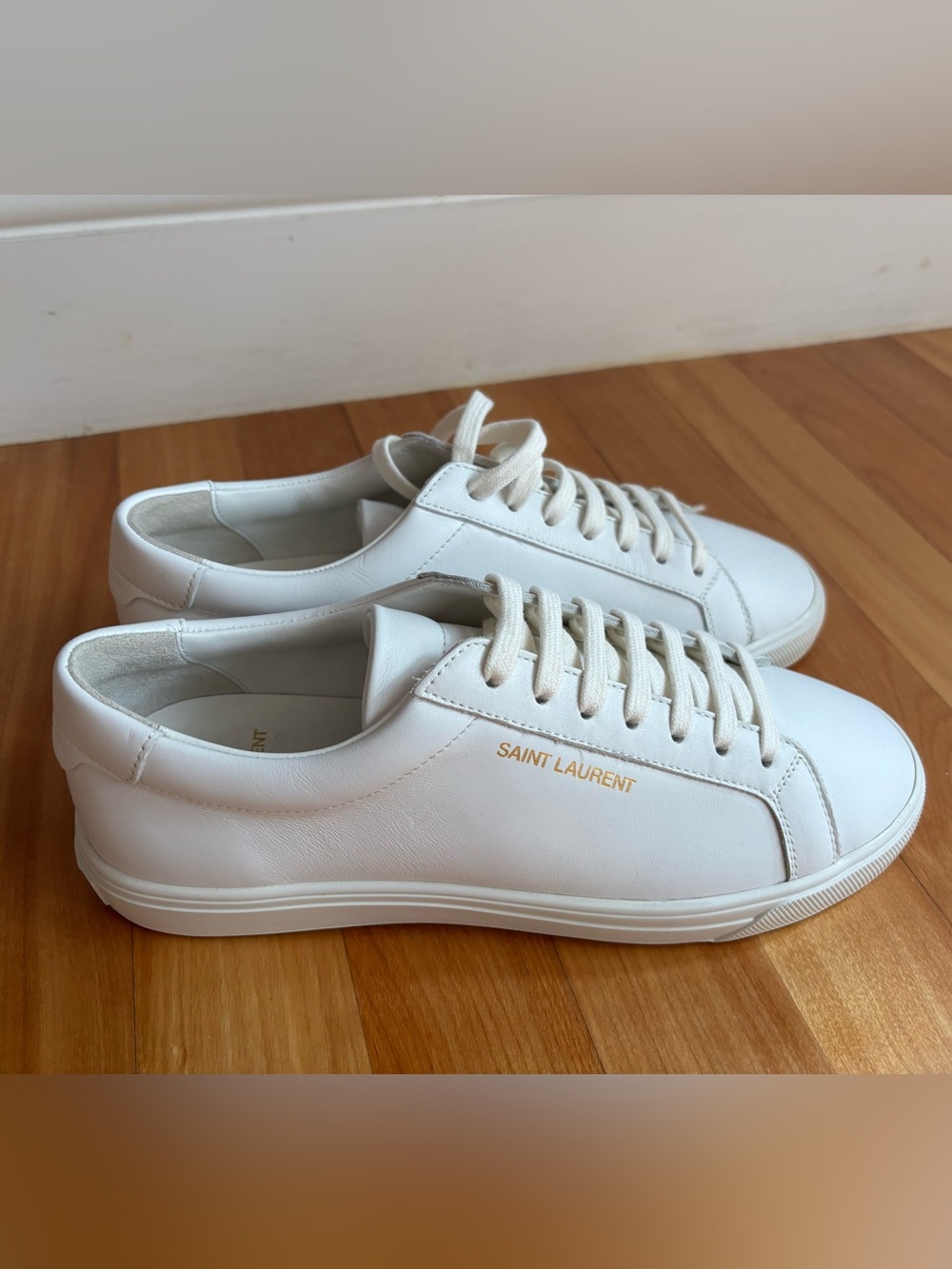 Saint Laurent White Leather Sneakers - size 37.5 - never worn!